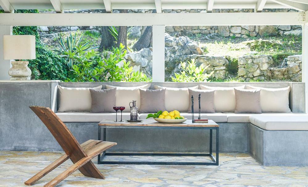 Villa Ioli- Beachfront Luxury Residence イグメニツァ エクステリア 写真