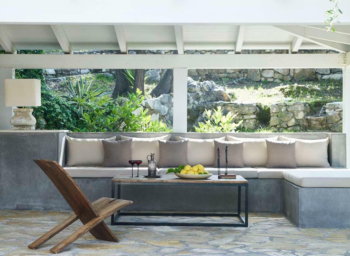 Villa Ioli- Beachfront Luxury Residence イグメニツァ エクステリア 写真